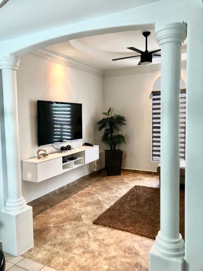 Casa Bonita Cerca De Zona Dorada Βίλα Μεξικάλι Εξωτερικό φωτογραφία